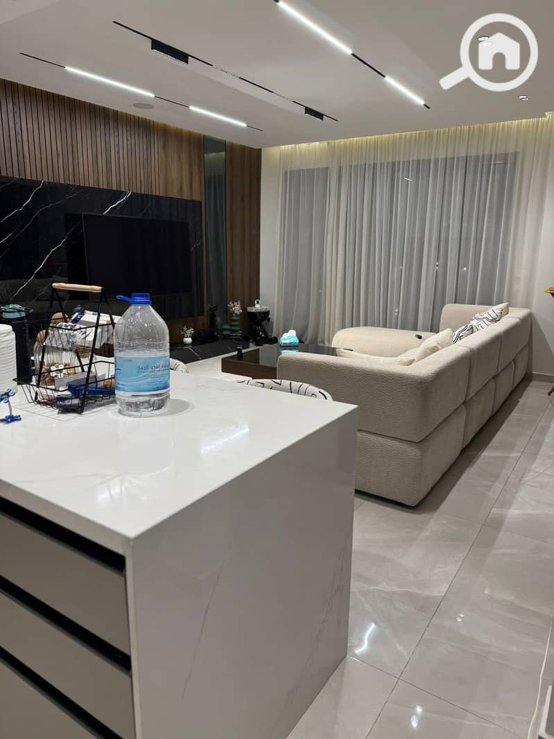 5 960be752-c765-4747-8dee-968f04229f0b. jpg