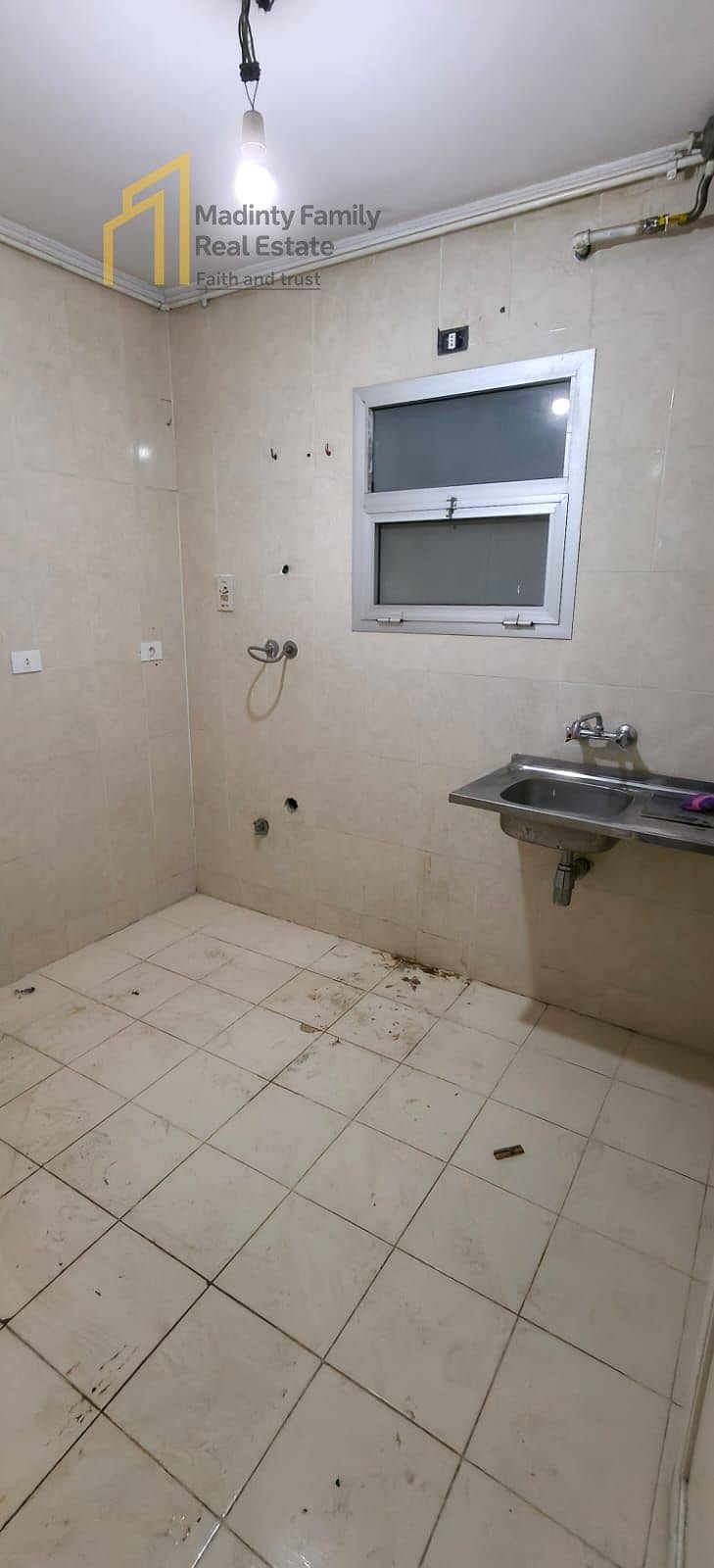 4 2c84ecf2-a142-430c-af17-10c15f60b809. jpg