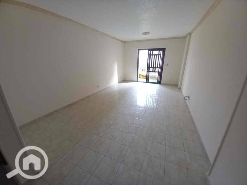 2 765299f5-b07b-413c-b4bc-5a40874f7f8f. jpg