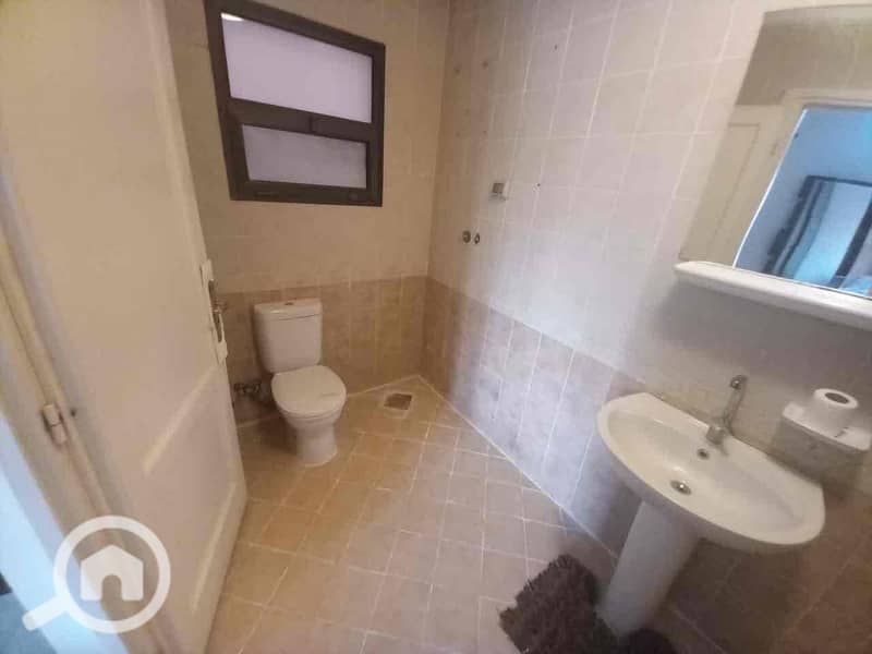 12 9eed4ec4-b9ff-4e26-8f75-67684519a8df. jpg