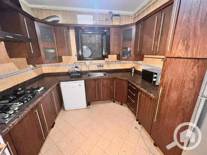 17 ab5c5c29-3957-44c4-aad9-26cd6a9e51d9. jpg