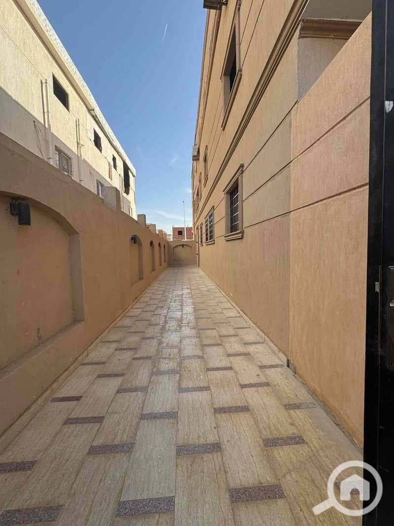 5 ed3efc94-4dd8-4473-827a-4fac9af8001d. jpg