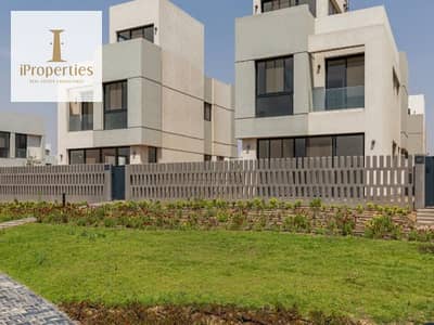 4 Bedroom Townhouse for Sale in Shorouk City, Cairo - WhatsApp Image 2025-03-18 at 9.38. 06 PM. jpeg 4 Bedroom Townhouse for Sale in Shorouk City, Cairo - WhatsApp Image 2025-03-18 at 9.38. 06 PM. jpeg