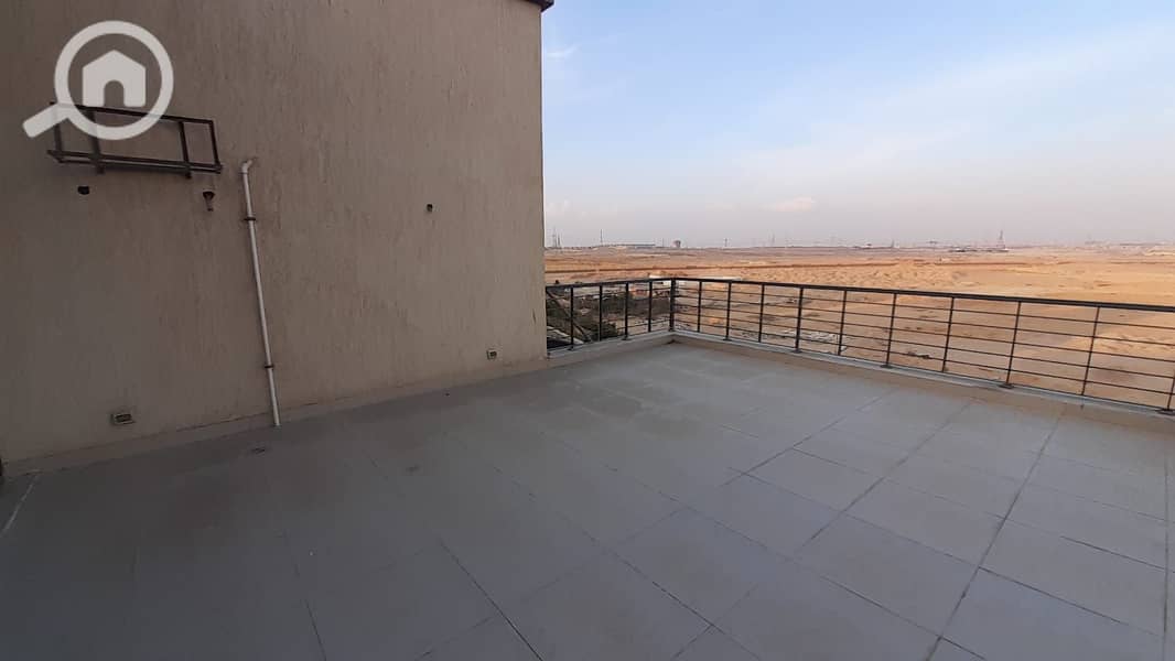 2 00e127c6-768c-47d3-a28d-af7e21cca753. jpg