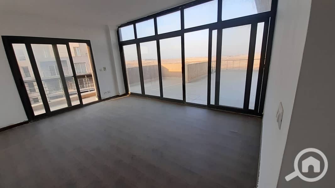 3 74c0d1b7-52d4-49c6-9b98-89a855c271f9. jpg