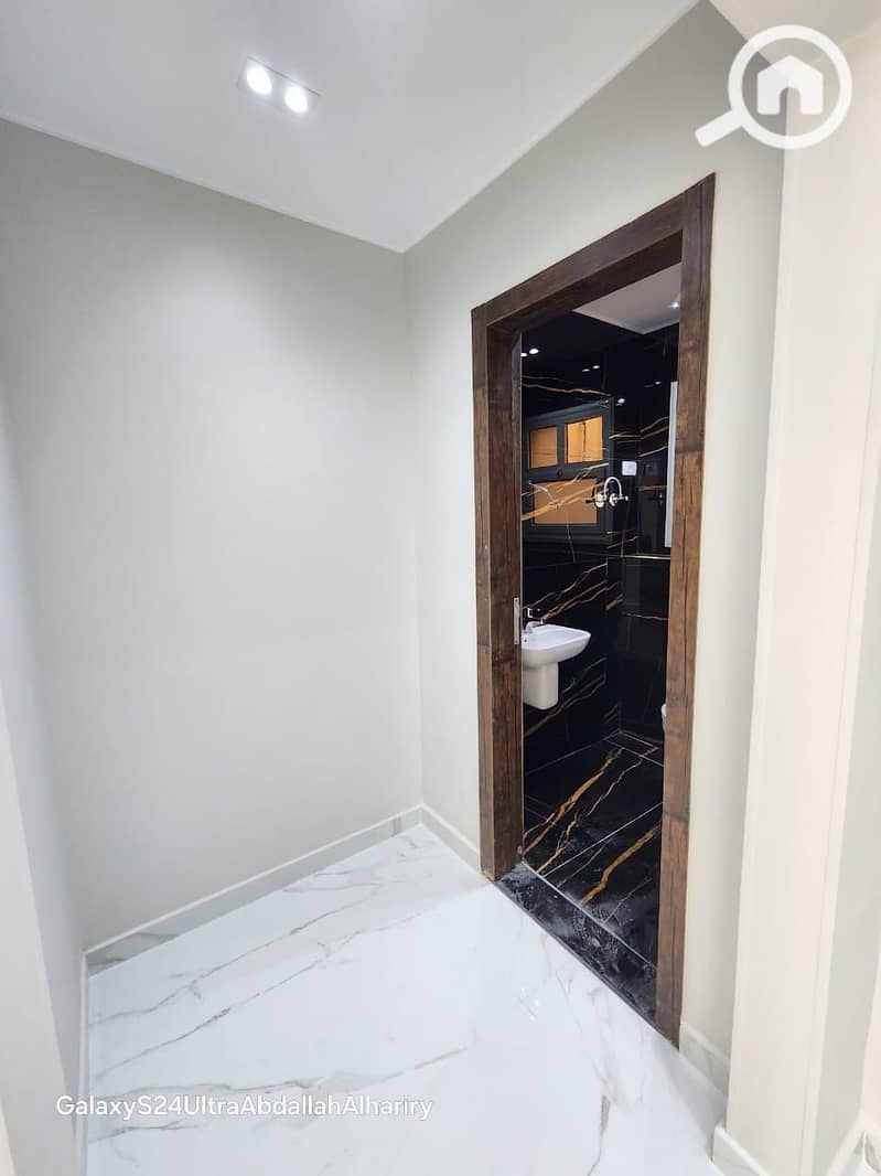 2 WhatsApp Image 2026-01-04 at 10.18. 08 PM (2). jpeg