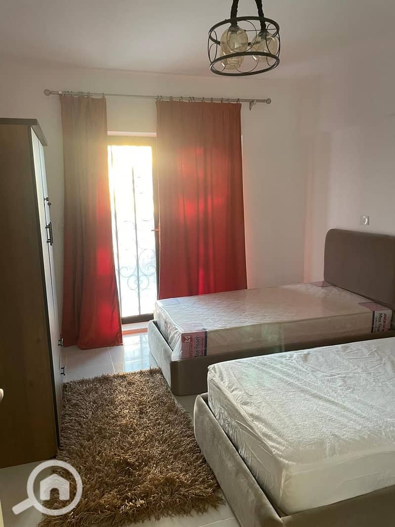 4 4cb5e22a-2041-4bbb-825d-972b36e2a8a5. jpeg