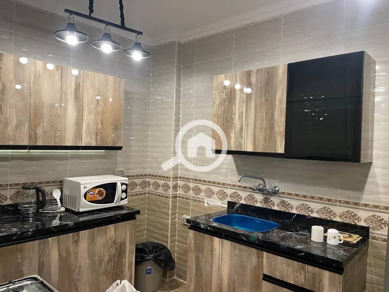 13 f6c7d25e-d6e6-4399-a7aa-79c59a124138. jpeg