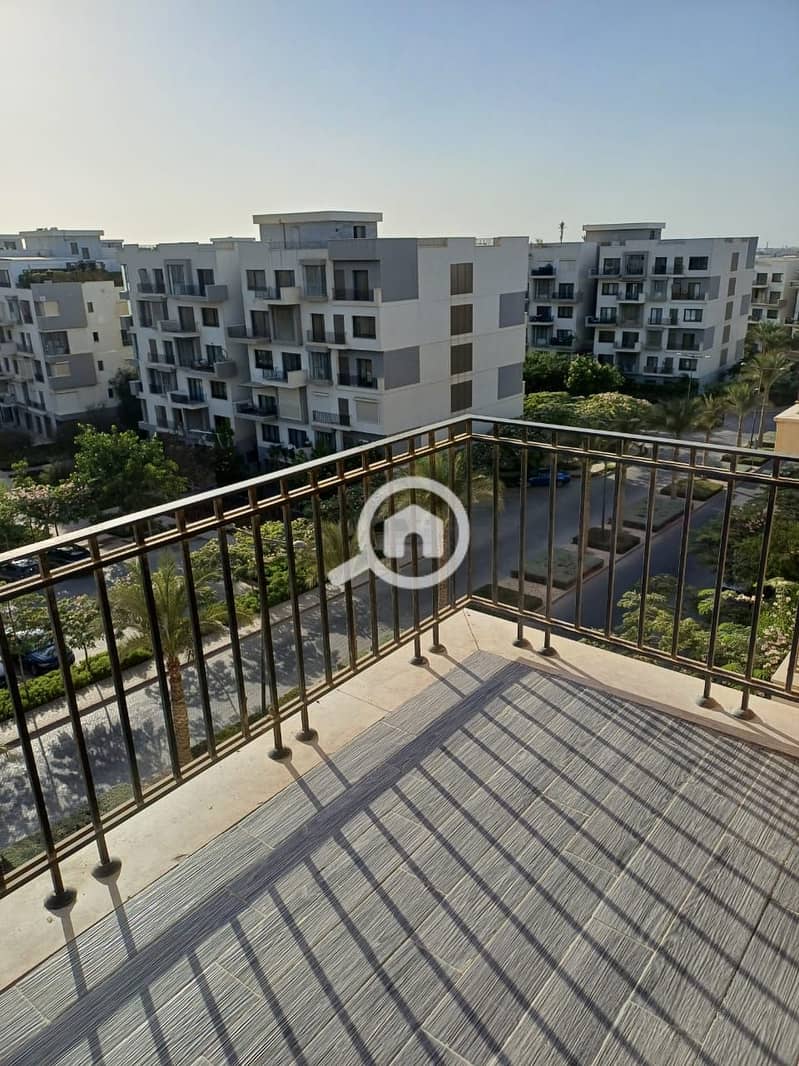 6 0fe69ae8-3363-4178-a397-ec55bbfdeec9. jpg