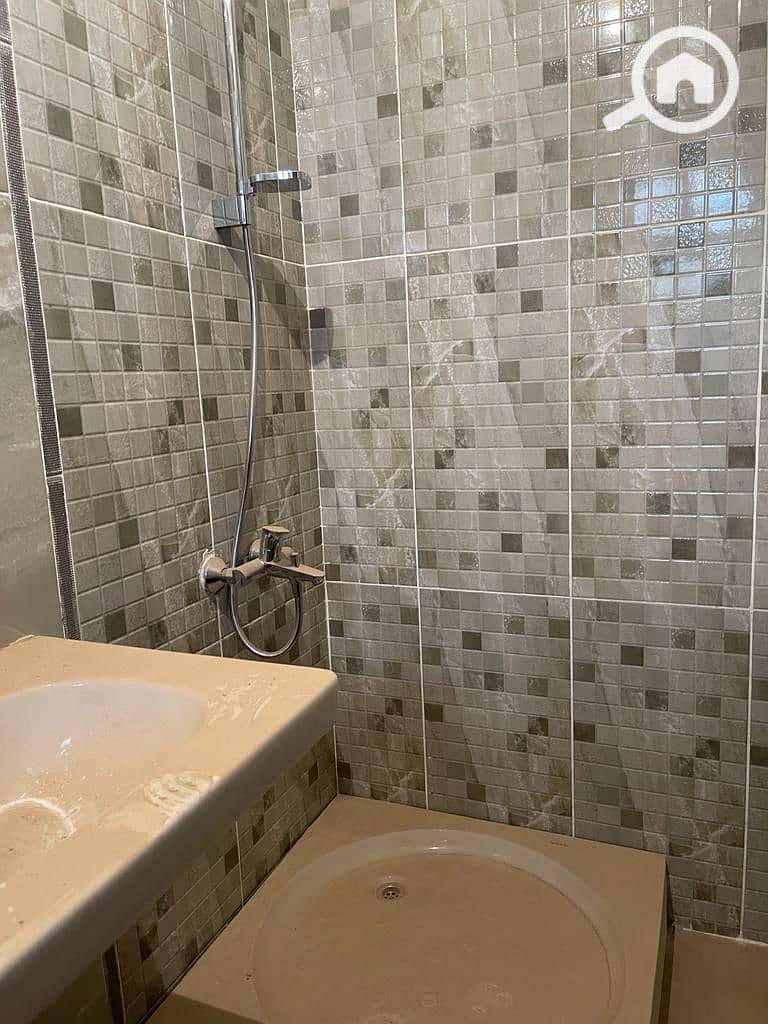 6 WhatsApp Image 2025-11-18 at 17.48. 28. jpeg