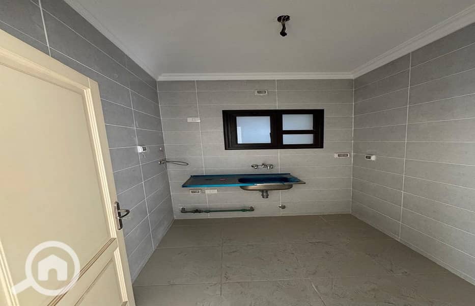 7 33f40037-c51b-460b-b0be-4e1321f7f457. jpg