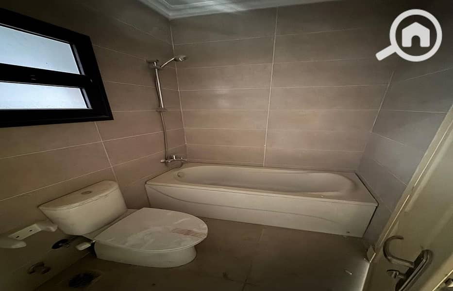 9 6f57c383-f2e1-45b7-9e76-1a6519ba8429. jpg