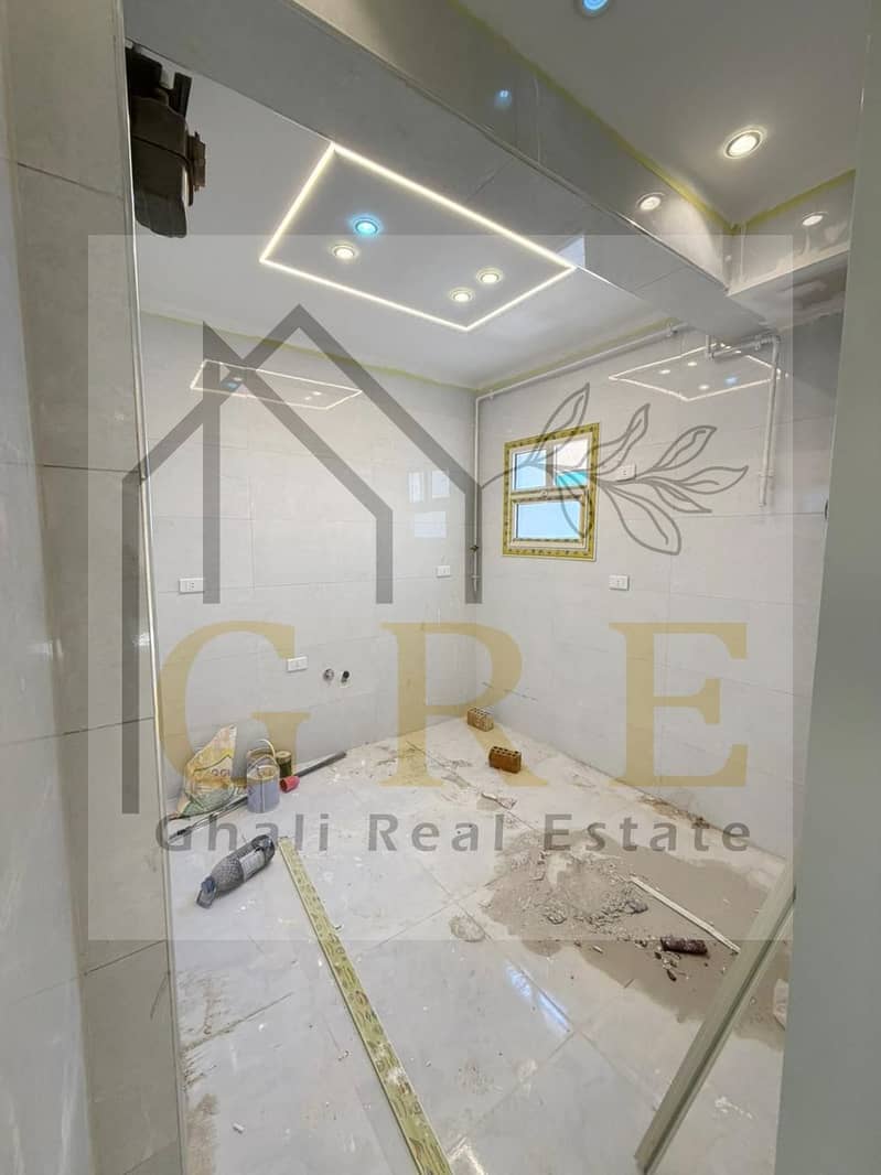 2 7a09ab32-6be7-4b10-9ed7-57e5c2f819bd. jpg