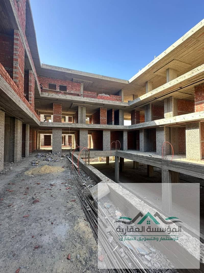 5 065e6786-ab94-44f1-a542-f59044cf0577. jpg