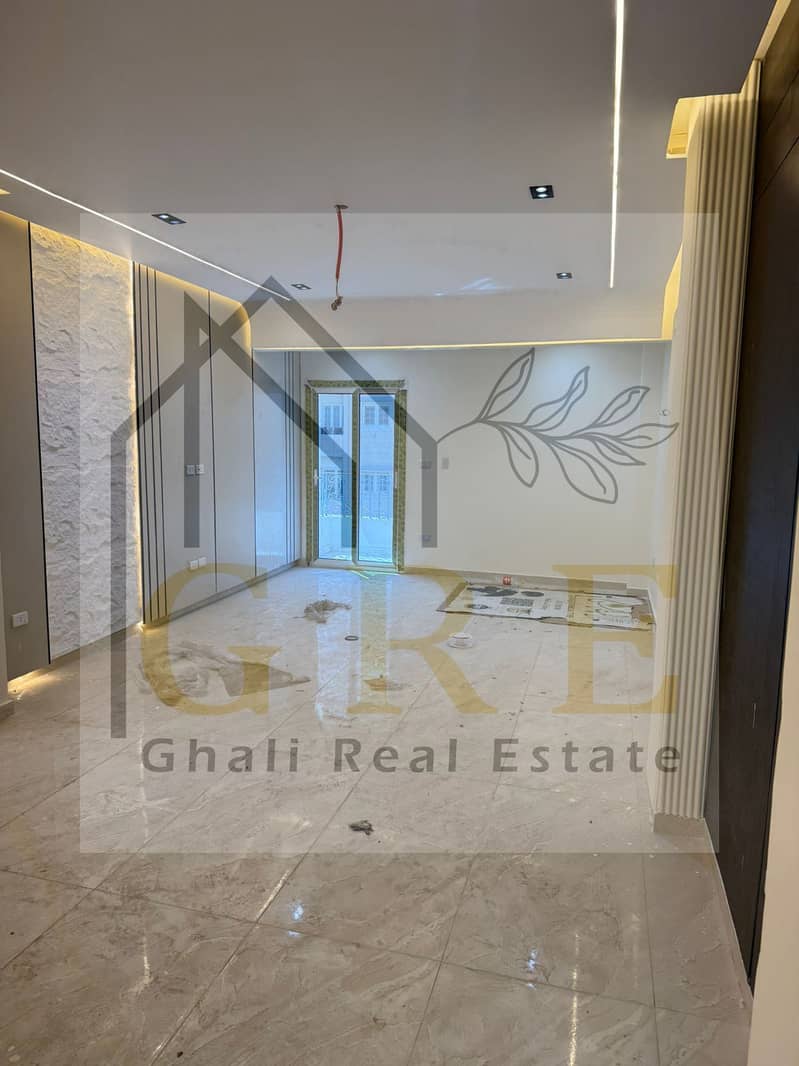 11 ece8eba8-8775-4d54-adf7-7ca75146baa8. jpg