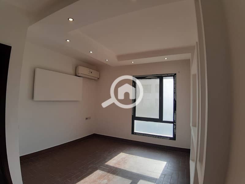 6 0bed61cd-6908-449b-b0f6-f9158d7f4d94. jpg