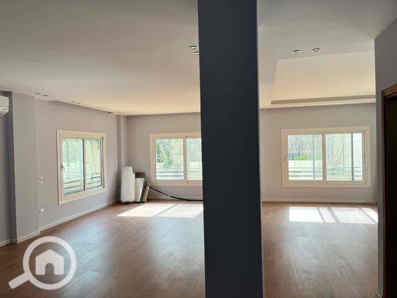 5 4ce16063-baf2-4430-af74-15b241ed0119. jpg