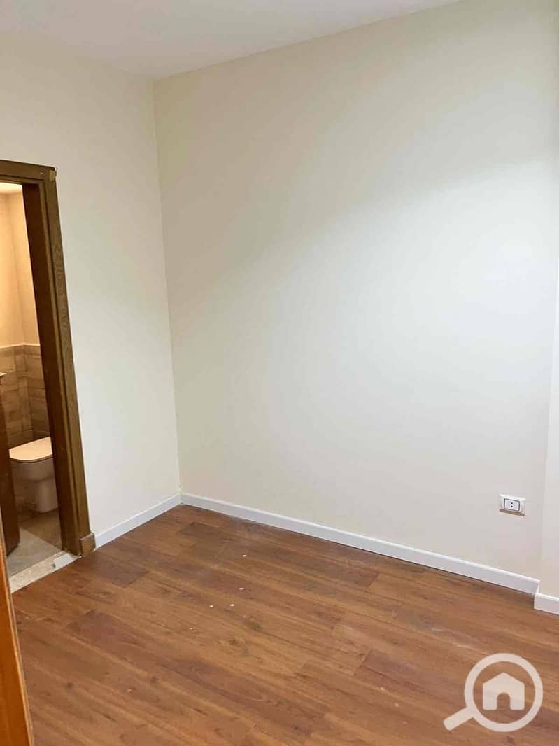 6 4292844a-7ae4-4ef1-ac3a-1cc38d46d632. jpg