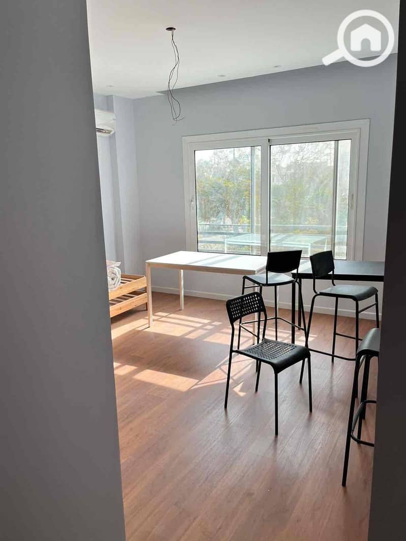 18 7b1fb949-4927-498e-9032-a80e12eae367. jpg