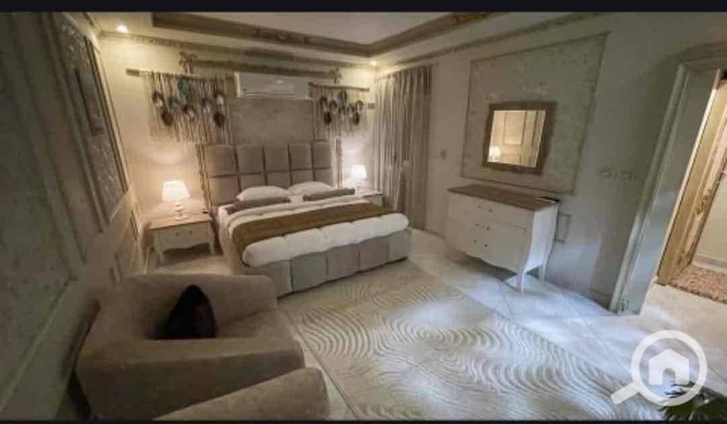 2 316b8625-0dc3-4f1b-8828-ff4d2f53d013. jpg