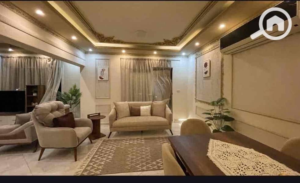 9 43af540e-ecdd-4513-b340-1c6f3063a00d. jpg