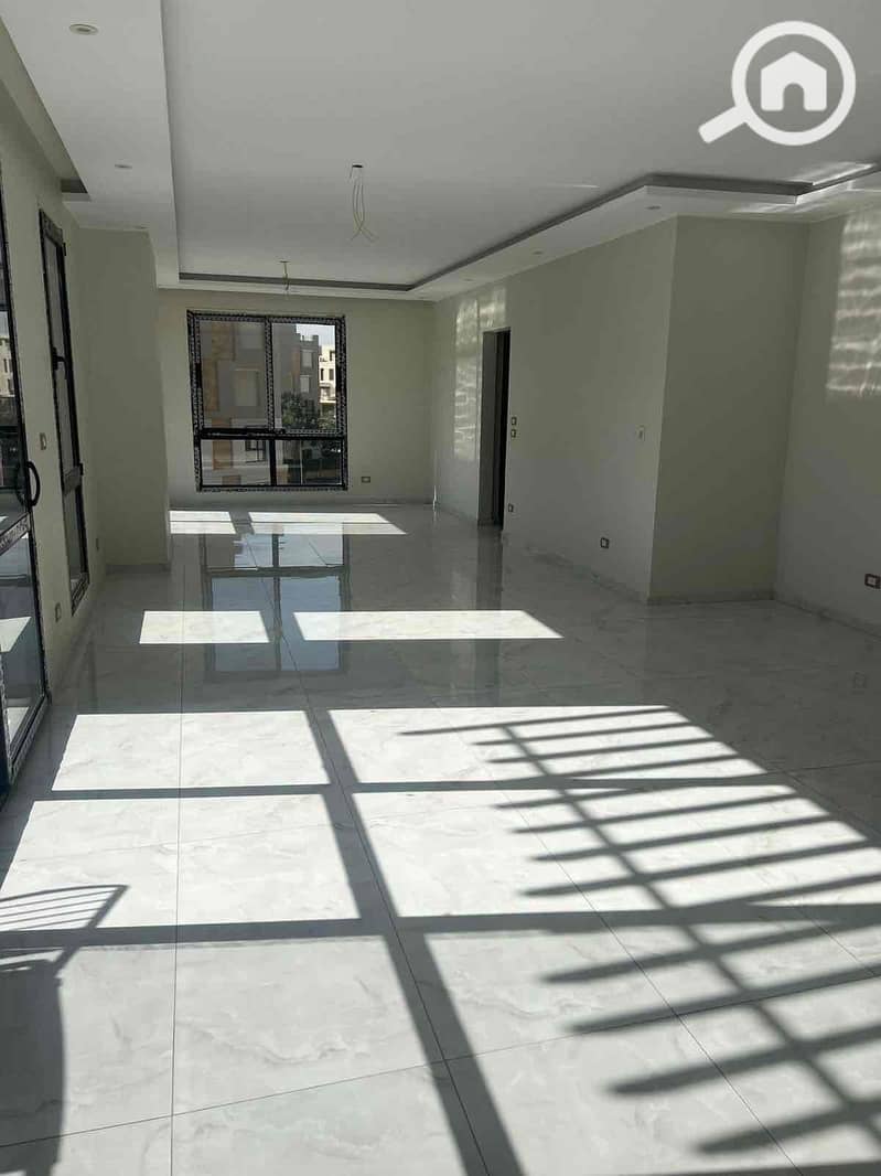 8 768bde38-f84c-46f0-bf44-a43f27b6ed24. jpg