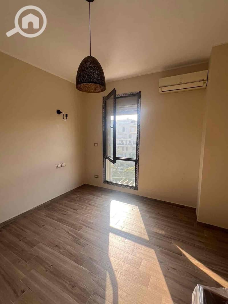 9 cb86b178-0a9f-4067-8674-53431e554a2a. jpg