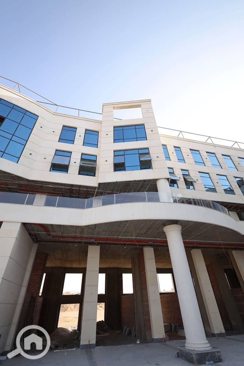 3 13e77355-1f70-41d8-8904-b0e4f8076a73. jpg