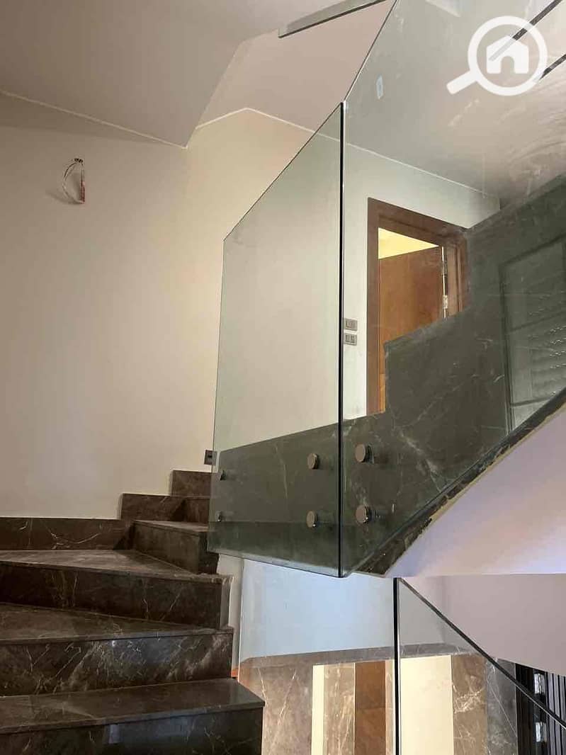 11 4b314f10-83c5-49ed-ac2f-d5fd8edca743. jpg