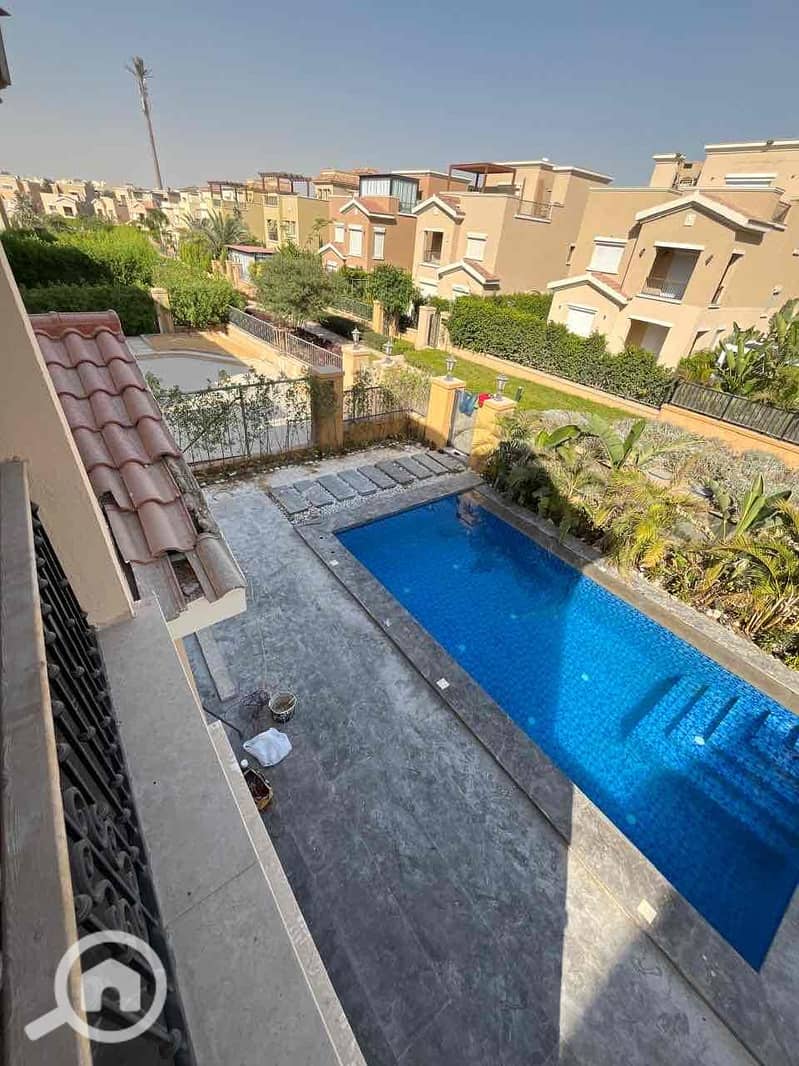 13 879b2479-0dbc-4aba-8862-cce0def13ff3. jpg