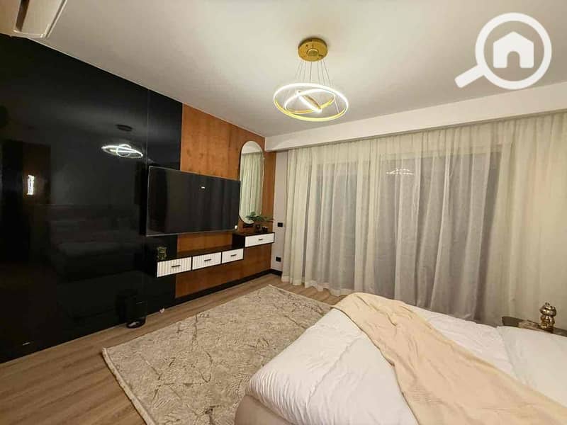 8 0e0d0069-e051-469f-b336-c1befbd00567. jpg