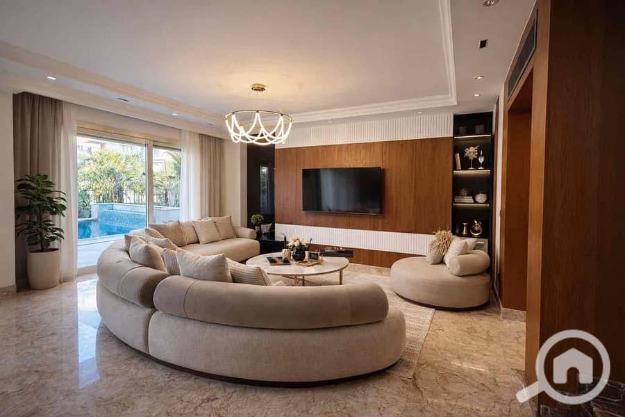 21 40630332-cc8c-4092-a752-a44df5592976. jpg