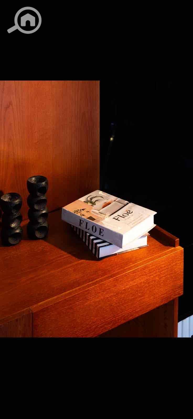 24 3d84cfa0-b897-42ff-8f95-935122f51a00. jpg