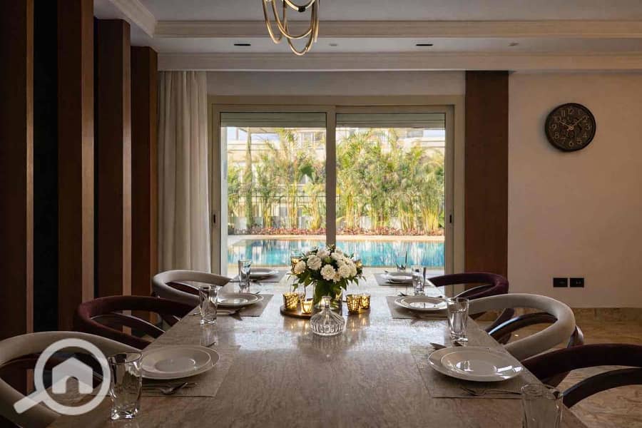 25 0153548b-f475-4b21-ac33-219f744e2b3c. jpg