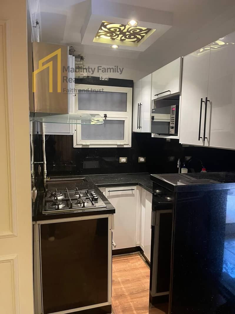 2 204163fe-ed2c-425b-9900-2822f9357b20. jpg