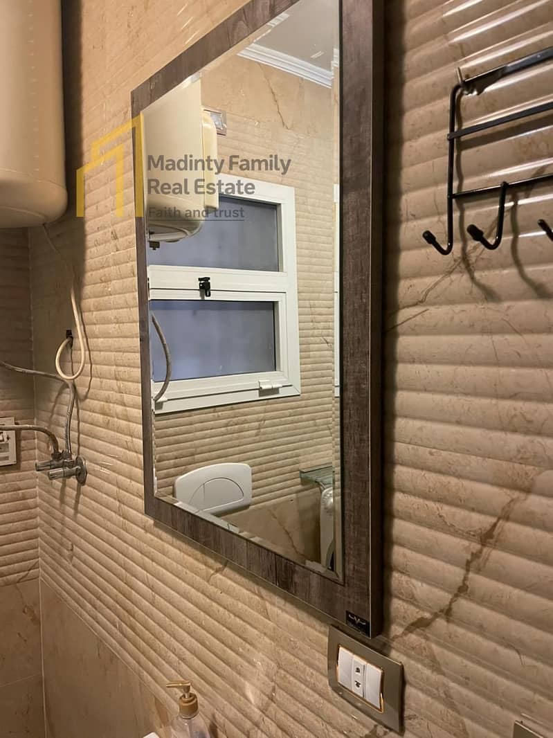 8 6d9df710-8ae3-4593-a68a-3f77c6eb56da. jpg