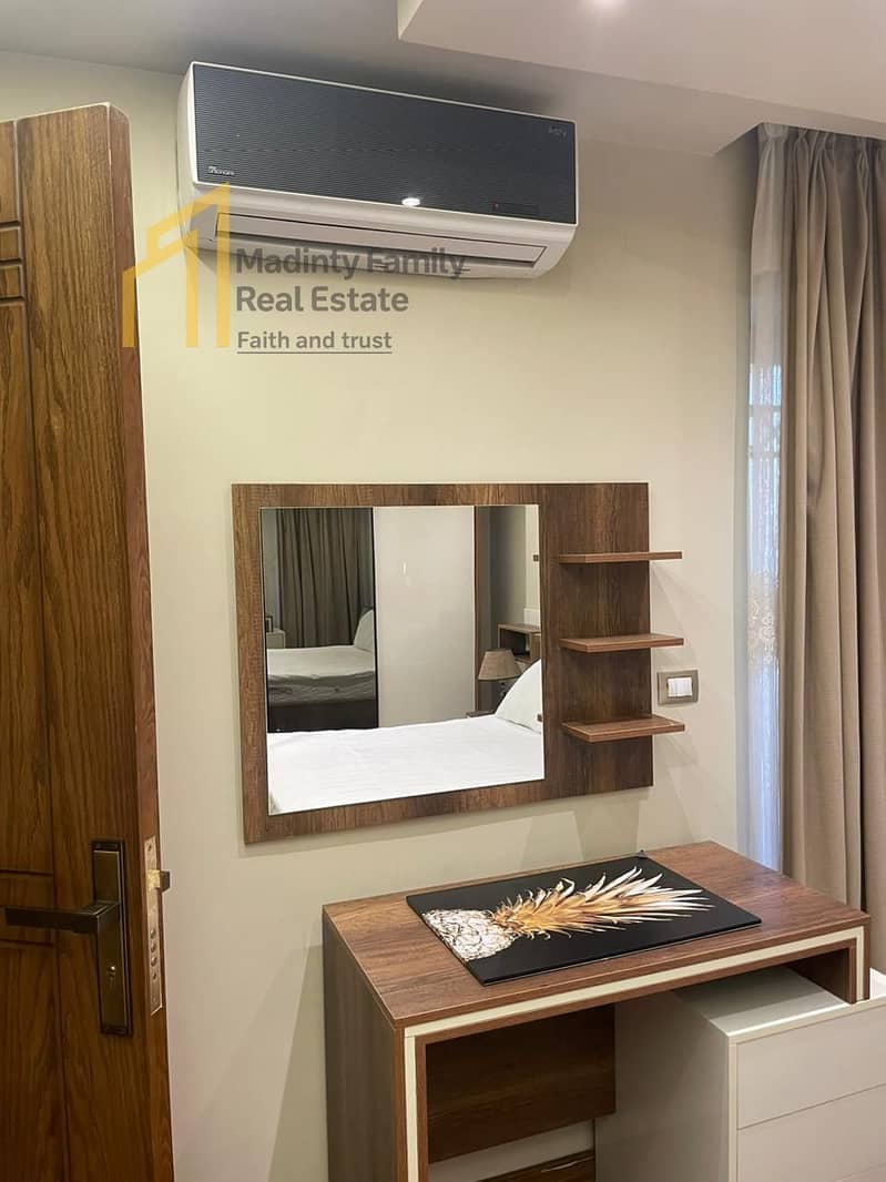 10 9abd8c48-6141-4f29-b3d3-0771cd01621d. jpg