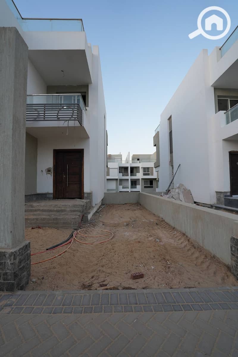 15 9e7313a7-0572-440a-b0ea-d2d84c114a10. jpg