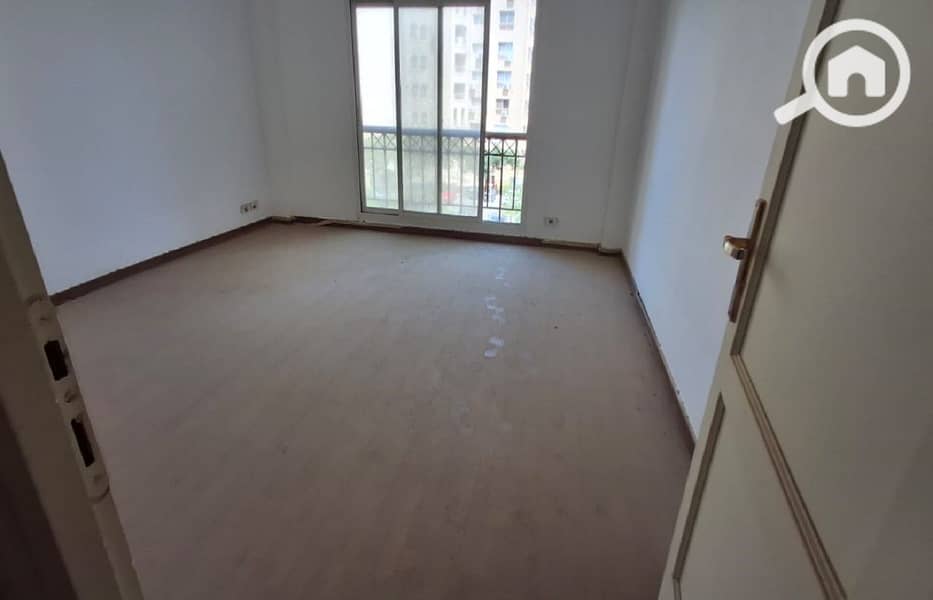 15 04911987-5342-4826-a6ab-268da7a4234f. jpg