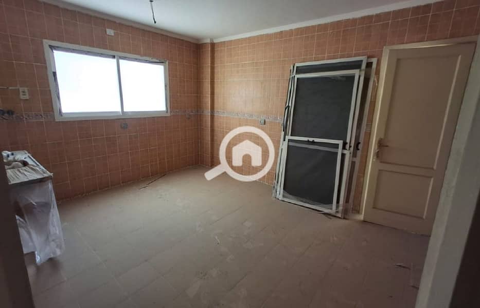 18 abc919e1-bcdd-4da8-9840-644b1d2eeb21. jpg