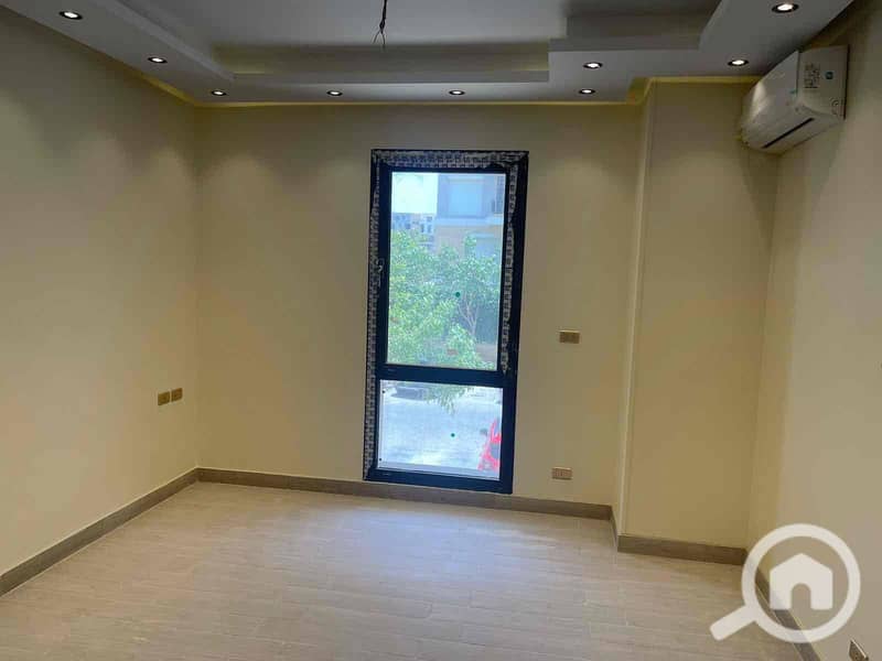 15 4cbf5483-1ebd-477c-b592-58b67124f3ad. jpg