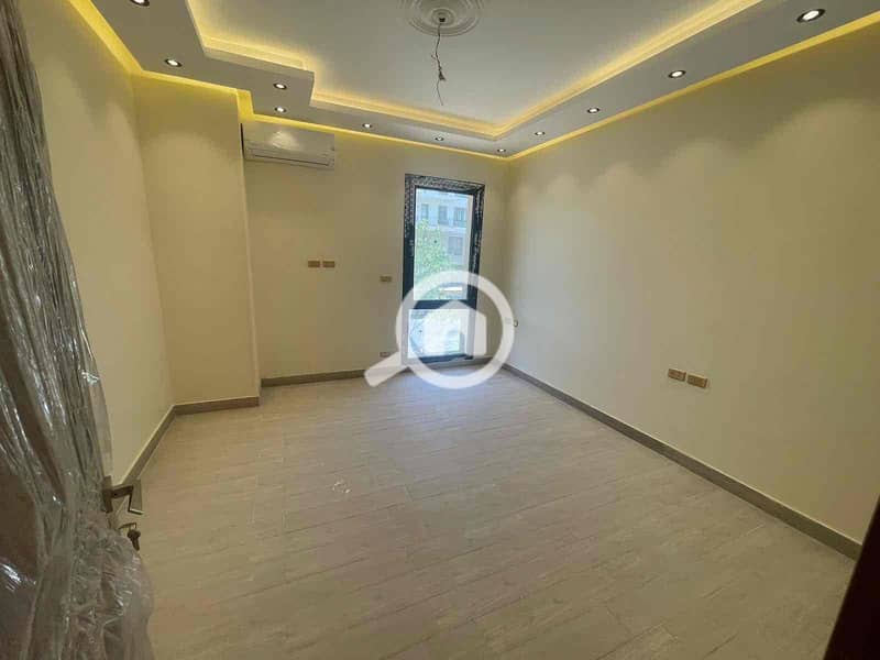 23 90c471fa-593f-4f75-9175-3f4222d16ba8. jpg