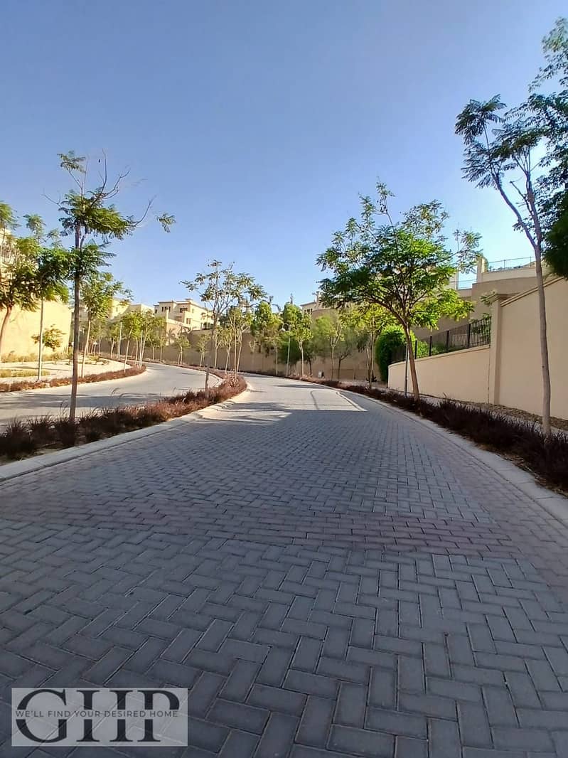 10 a9523845-71be-47a3-b38f-e2bcd74478e6. jpg