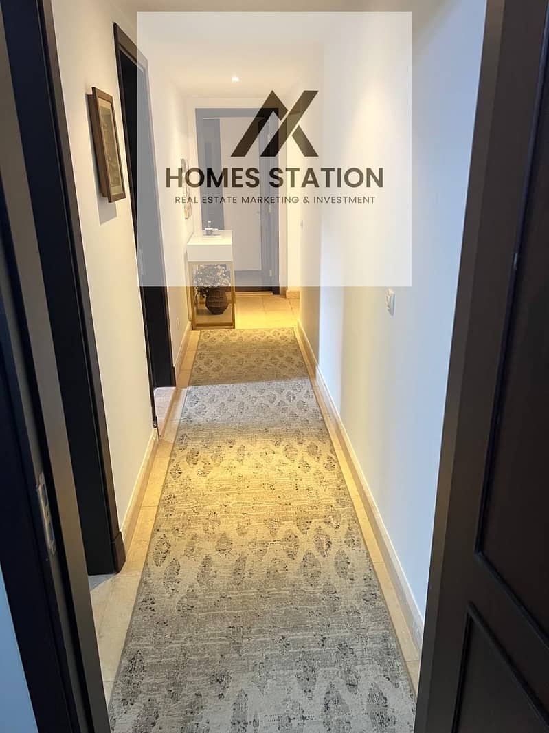 4 34e682d3-da57-4a4c-a798-fe449bd605b0. jpeg