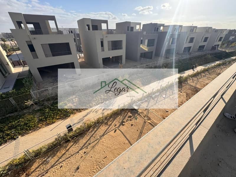 5 c34e81e1-bef6-4681-8763-06472546efb7. jpg