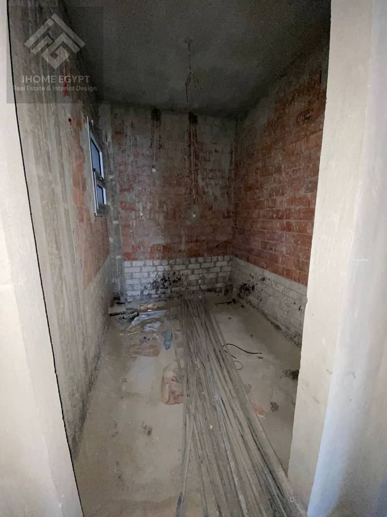 14 b8bfef09-a239-49c3-aa88-63a82f57e1b0. jpg