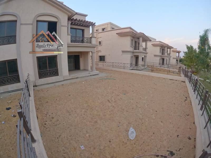 4 2c9b697f-d5b3-4c45-8e67-a39150e37695 - Copy. jpeg