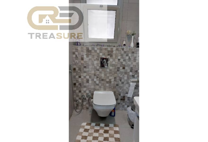 8 b0a781a9-3e0e-42da-93d9-04203a7ca86e. jpg