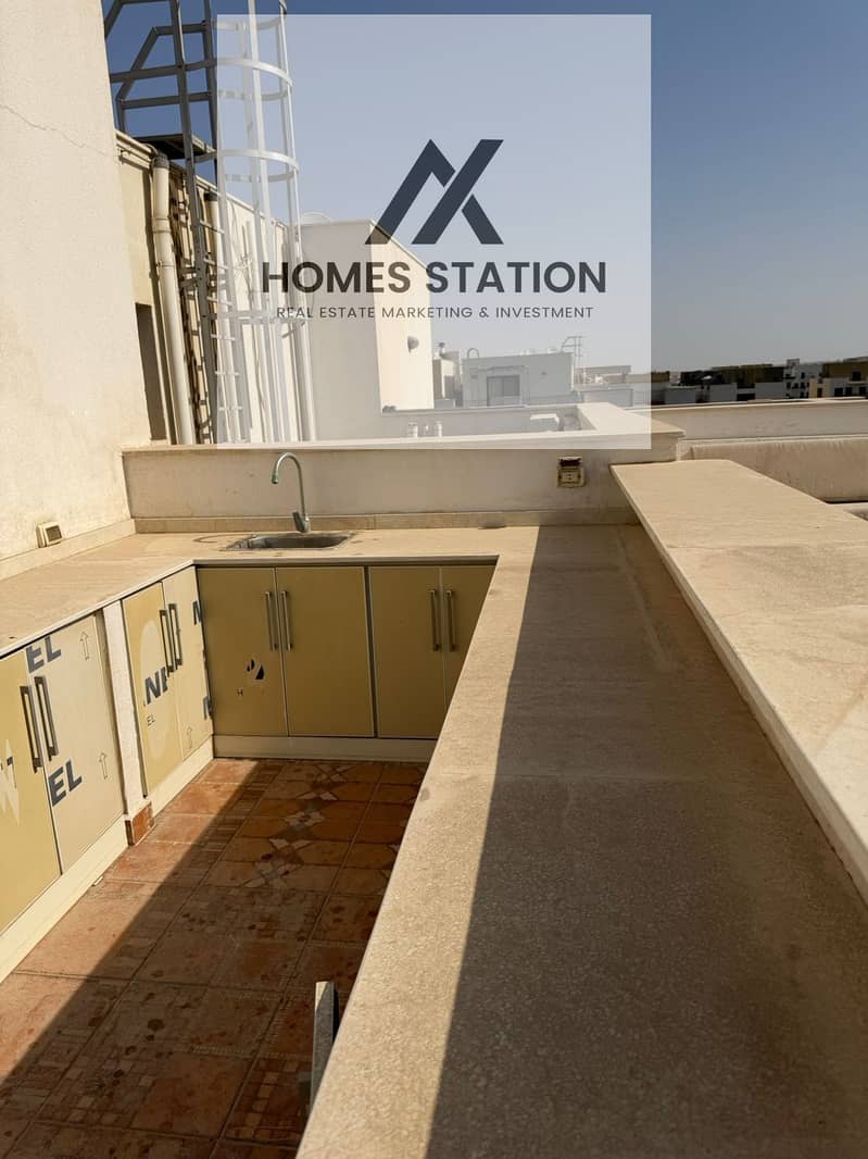 10 621c7105-6352-415b-bb08-4389e1fc1d61. jpeg