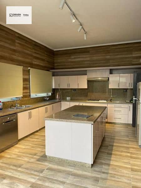 10 4729537a-1b3f-478c-a57e-5f902d7be0db. jfif. jpg